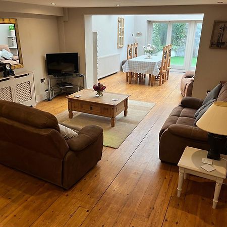 Large 2-Bed House Derbyshire Off Chatsworth Rd Chesterfield Exteriör bild