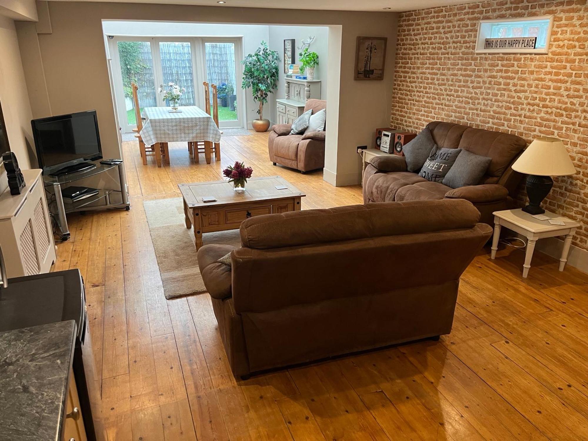 Large 2-Bed House Derbyshire Off Chatsworth Rd Chesterfield Exteriör bild