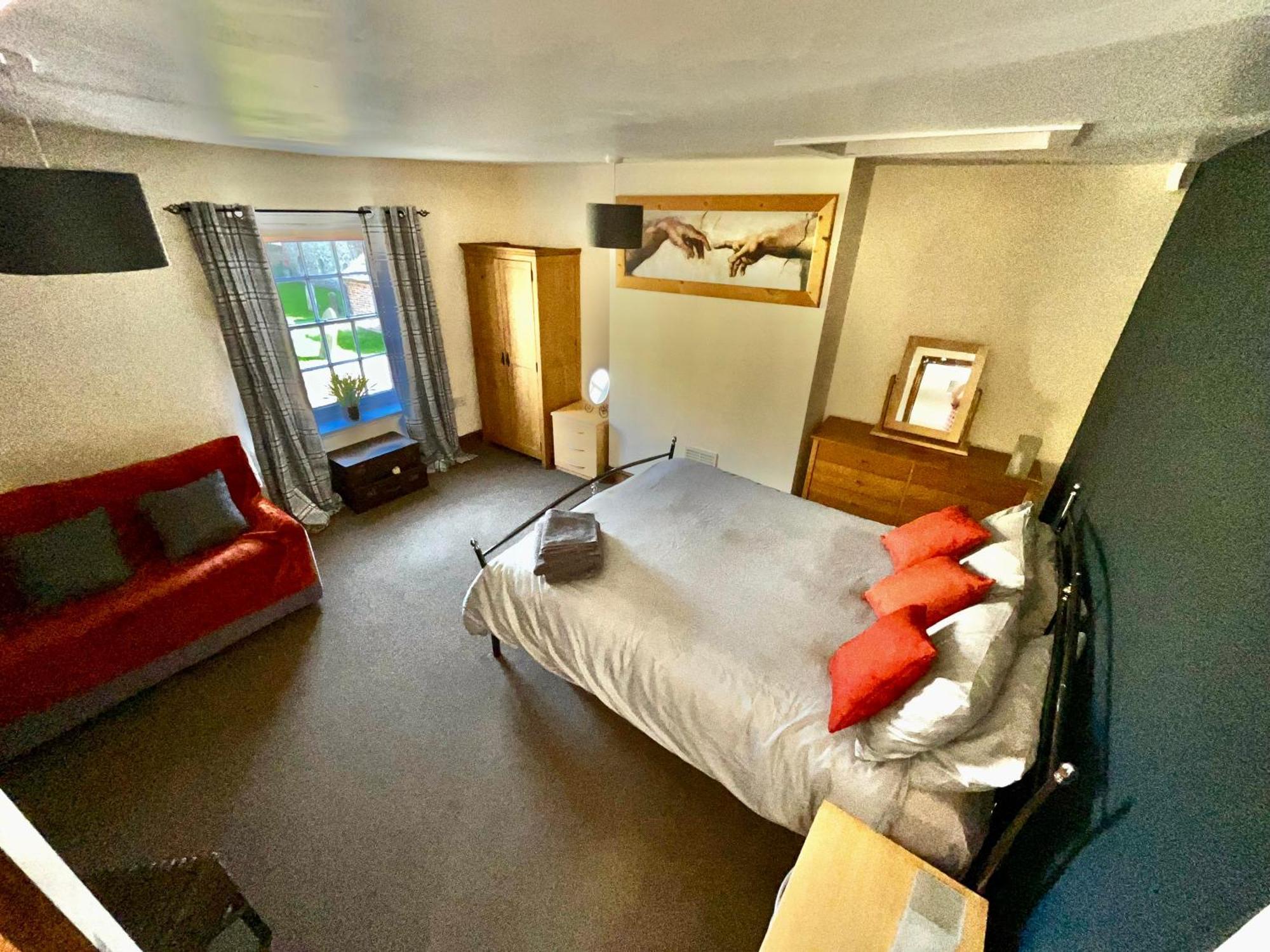 Large 2-Bed House Derbyshire Off Chatsworth Rd Chesterfield Exteriör bild