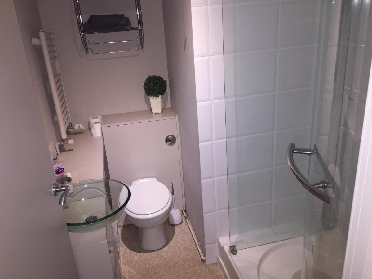 Large 2-Bed House Derbyshire Off Chatsworth Rd Chesterfield Exteriör bild